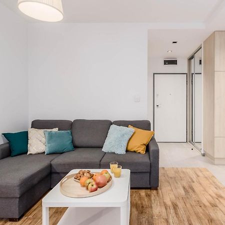 Chill Apartments Wola Center ワルシャワ エクステリア 写真