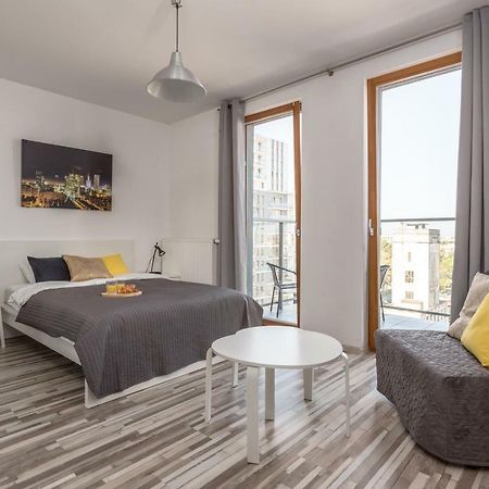 Chill Apartments Wola Center ワルシャワ エクステリア 写真