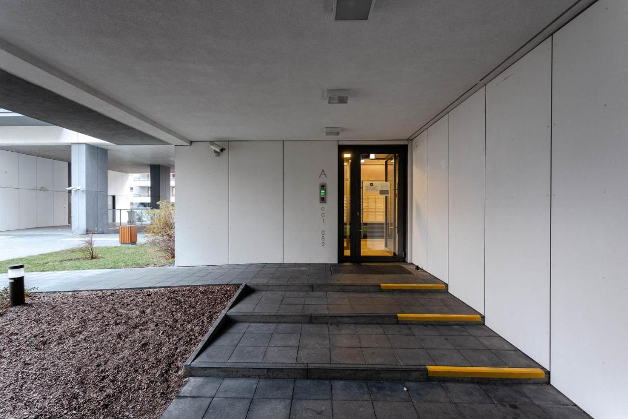 Chill Apartments Wola Center ワルシャワ エクステリア 写真