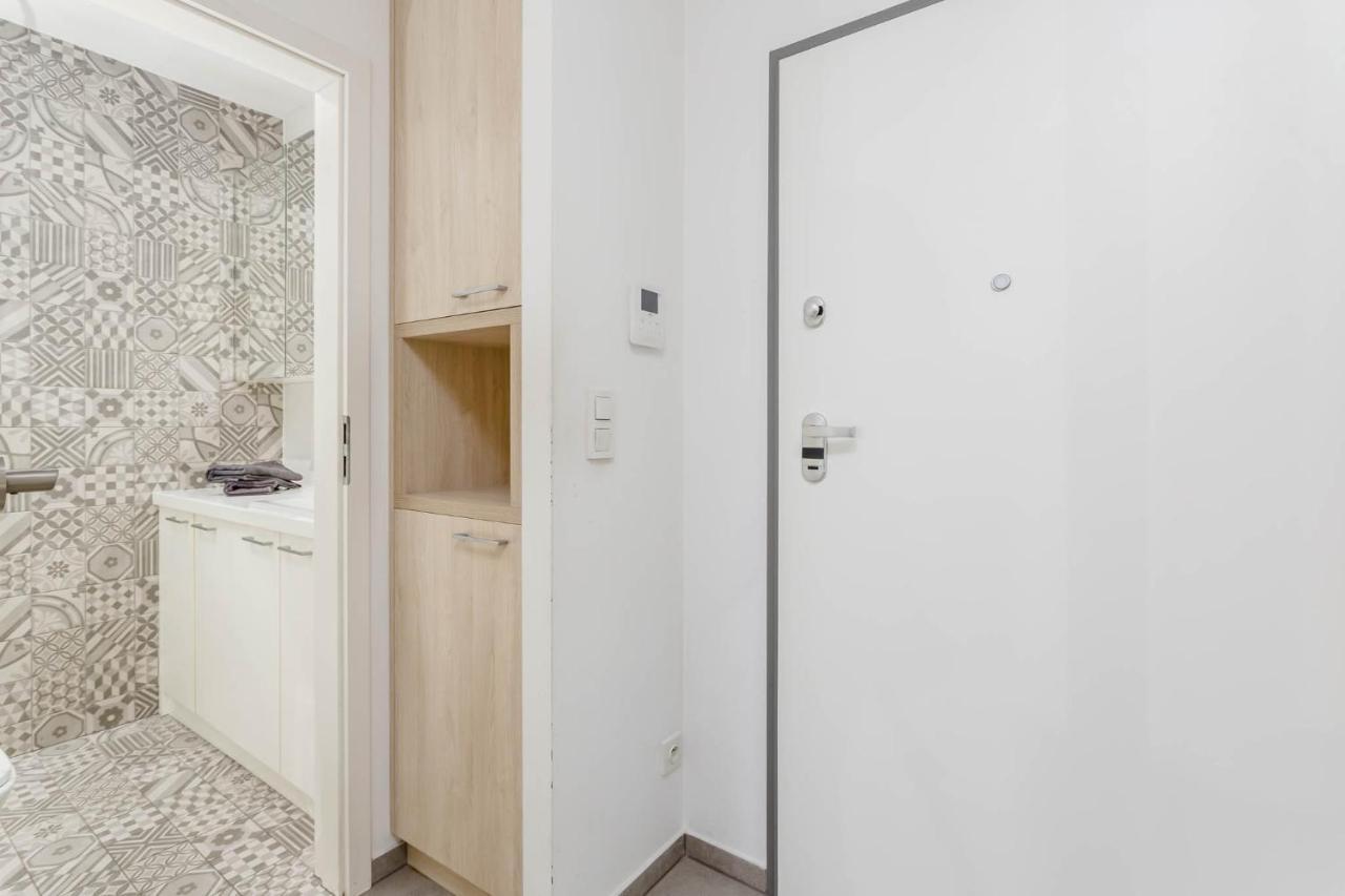 Chill Apartments Wola Center ワルシャワ エクステリア 写真
