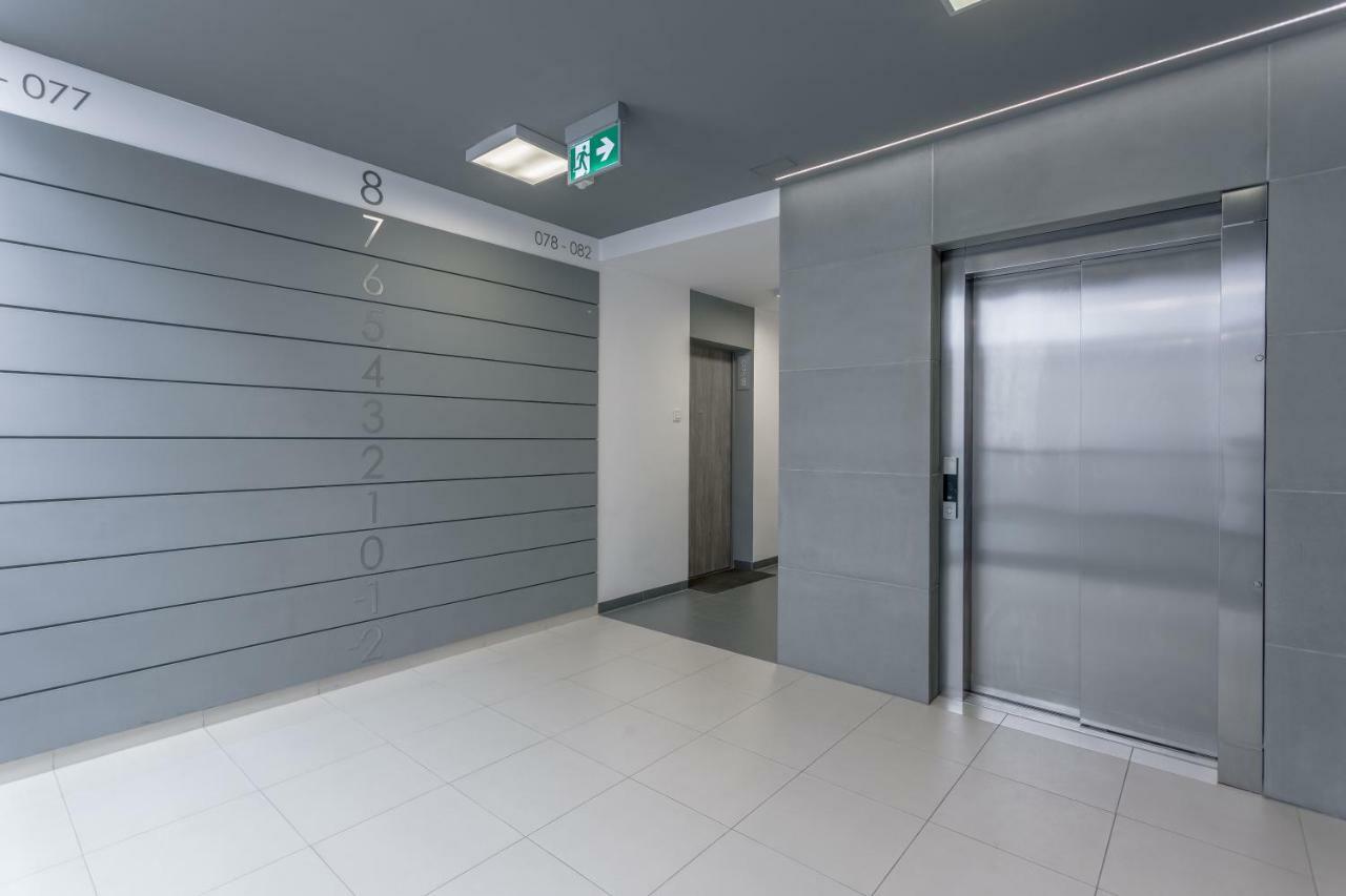 Chill Apartments Wola Center ワルシャワ エクステリア 写真