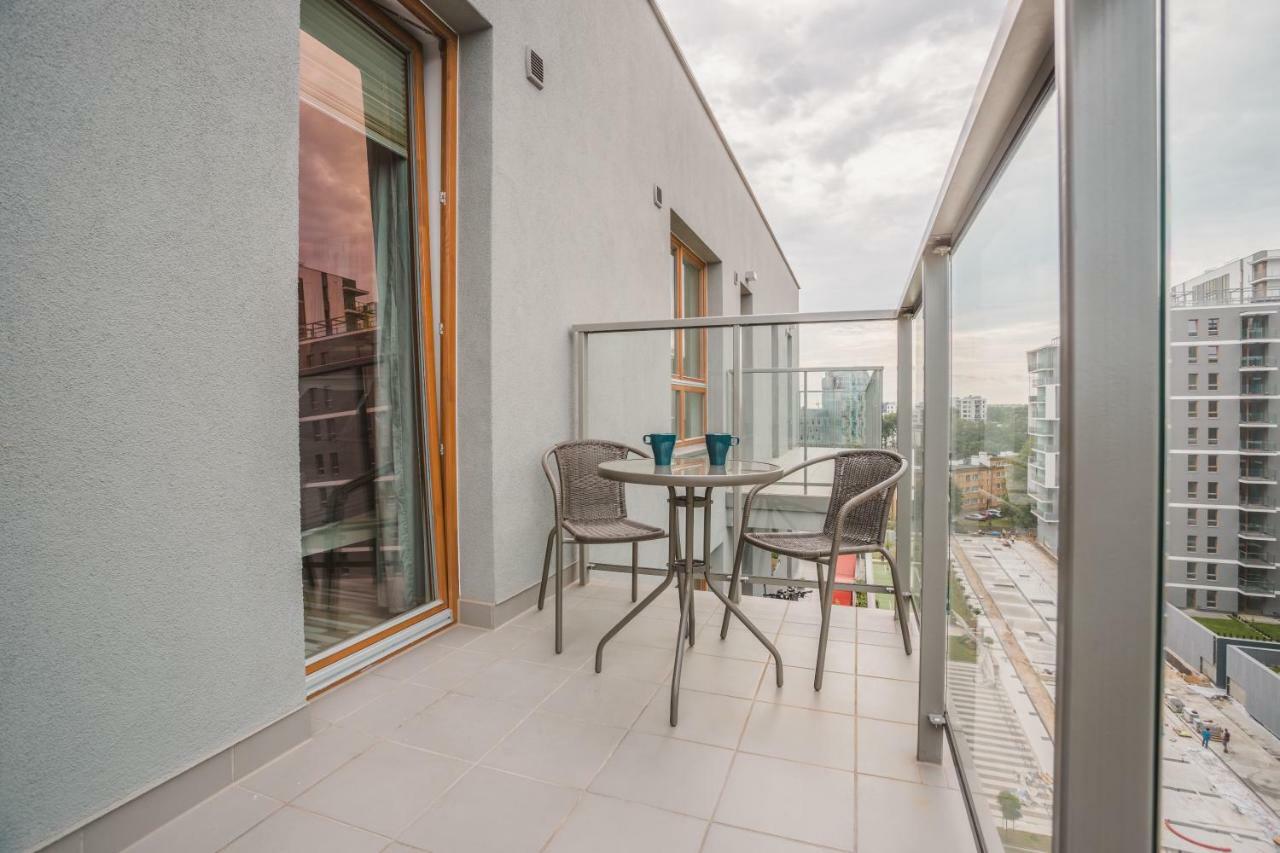 Chill Apartments Wola Center ワルシャワ エクステリア 写真