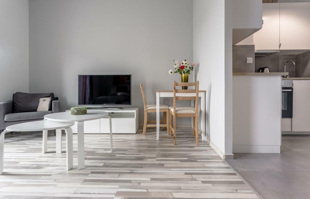 Chill Apartments Wola Center ワルシャワ エクステリア 写真